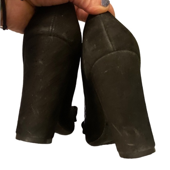 Isaac Mizrahi New York black suede block heels with tweed details - Picture 10 of 15